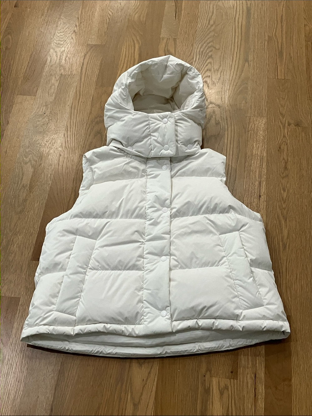 Lululemon Women's White Wunder Puff Cropped Hooded Vest 600 Down Filled